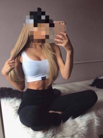 Silifke Merkezli Zarif ve Çekici Siyah Saçlı Escort — 