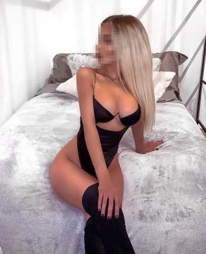 Erdemli'de Sessiz ve Sportif Bal Köpüklü Escort — 