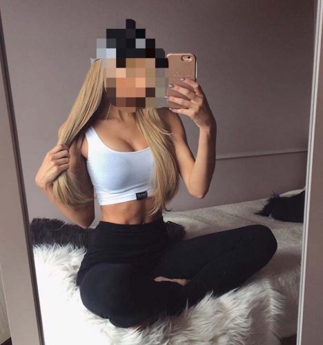 Silifke Merkezli Zarif ve Çekici Siyah Saçlı Escort — 