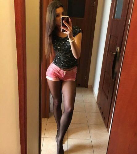 Tarsus Zarif ve Bakımlı Escort - Bal Köpüğü Saçlarıyla — 